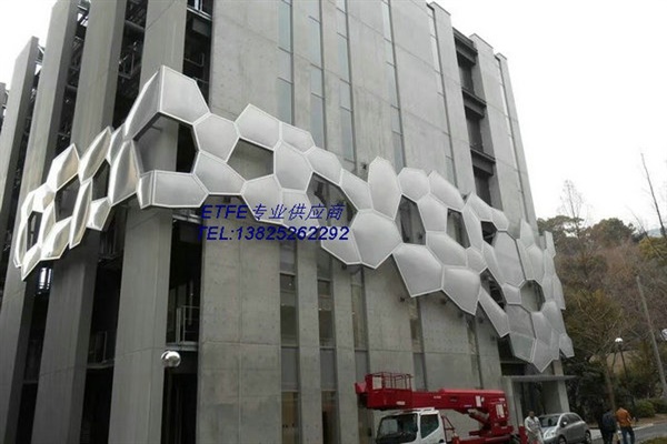 大型公共设施防护：海德斯PVDF膜在体育馆、展览馆的防火解决方案