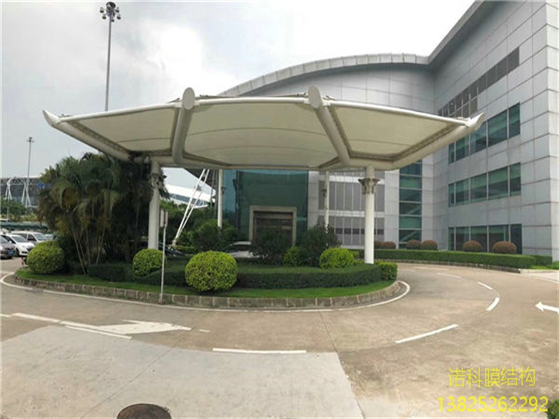 H型钢上下翼缘板为什么呈水平方向摆放