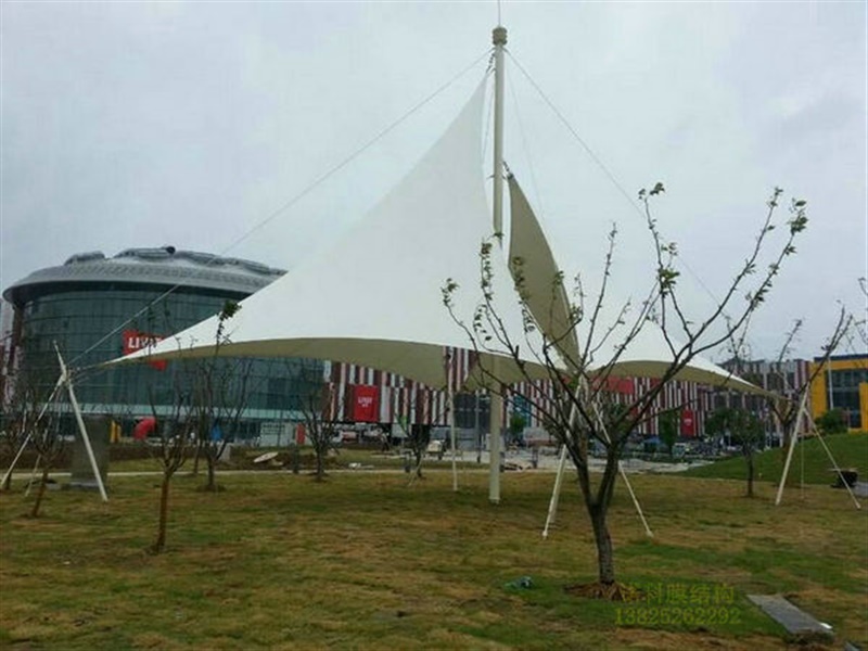 螺栓连接节点，拼接板外侧与平垫的接触面该如何处理