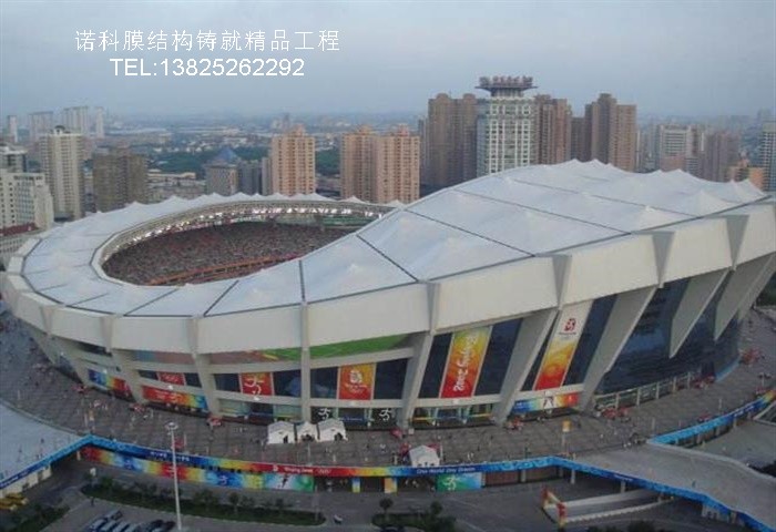 上海体育馆屋顶的材料是PTFE膜材