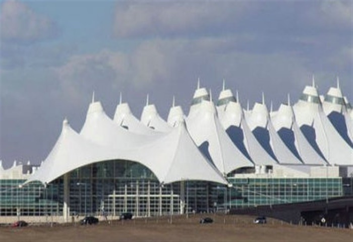 美国丹佛国际机场候机大厅